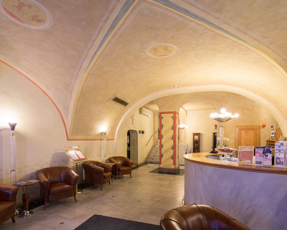 Meteor Plaza 4* Prague